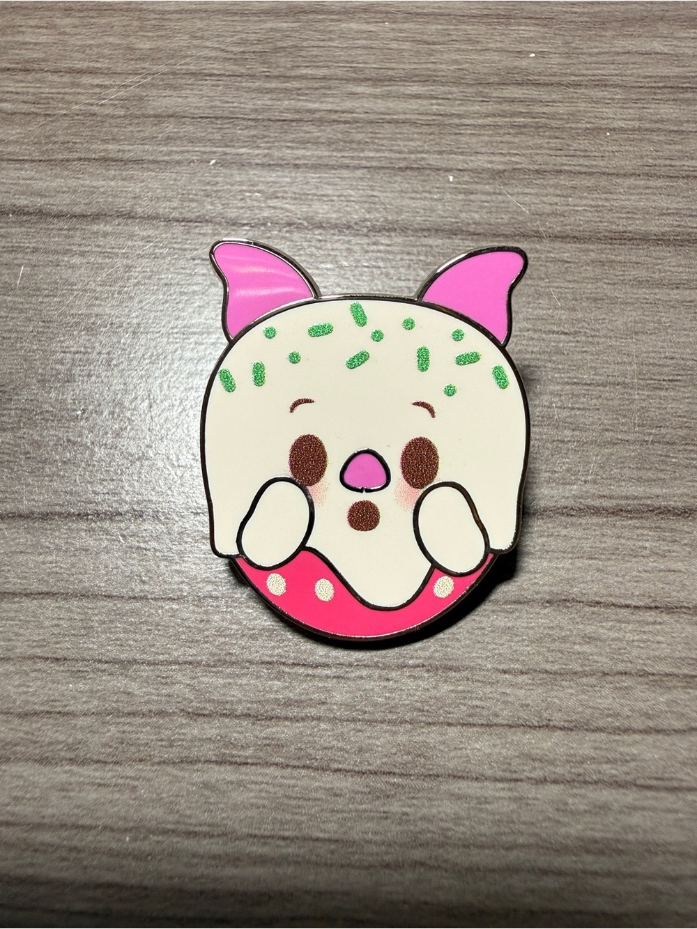 Disney Pins Piglet White Chocolate Strawberry Ghost